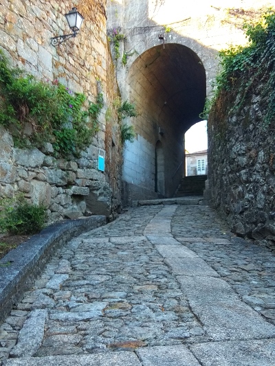 Deel van oude stadsmuur in Tui