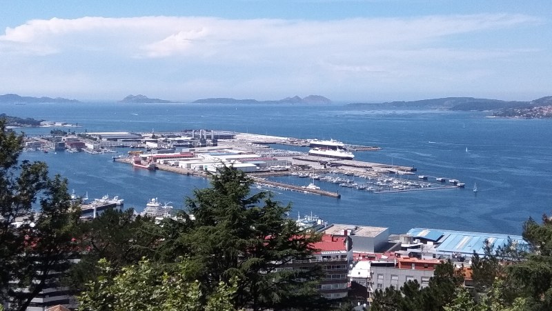 Havengebied Vigo met de Cíes op de achtergrond