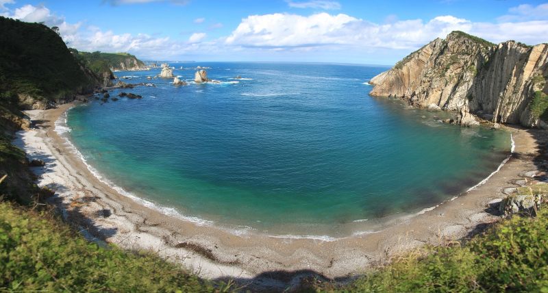 Het strand van de stilte, Playa del Silencio in Asturië in Noord-Spanje.